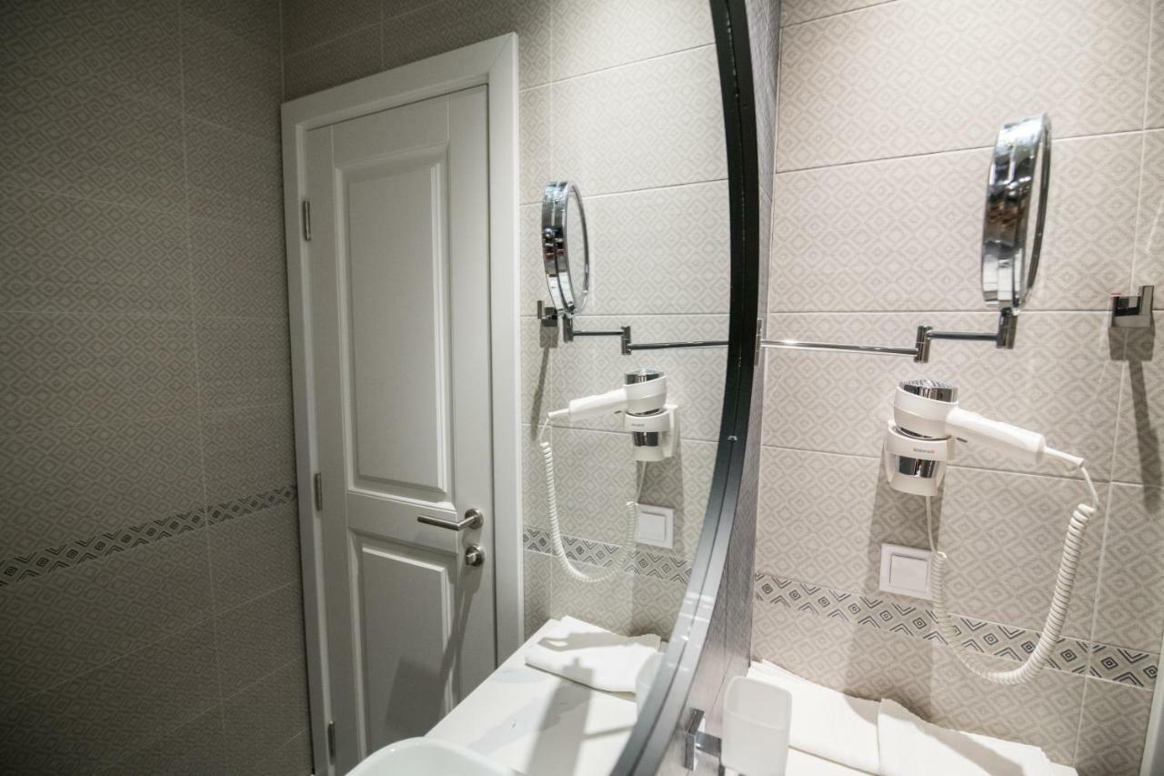 La Villa Boutique Hotel Budva Ngoại thất bức ảnh