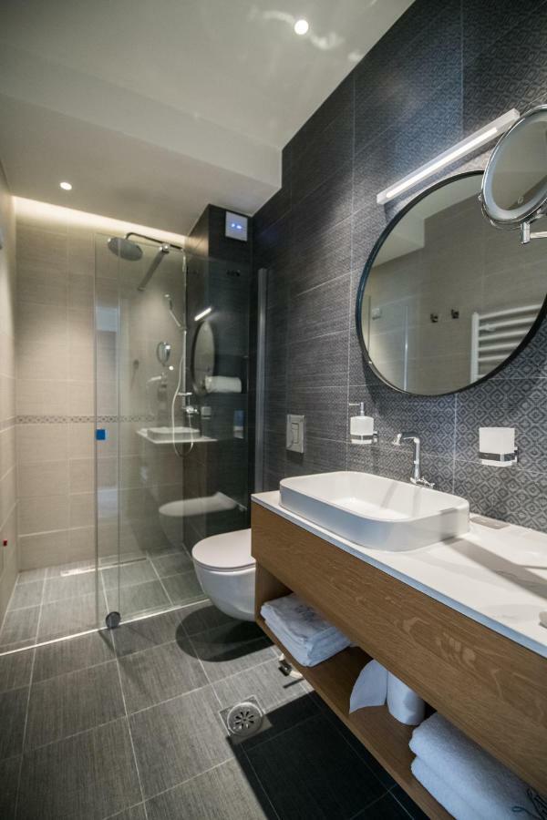 La Villa Boutique Hotel Budva Ngoại thất bức ảnh