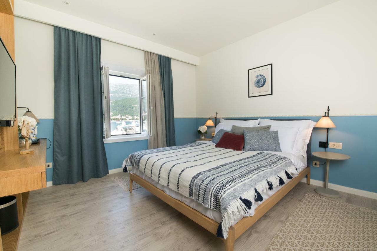 La Villa Boutique Hotel Budva Ngoại thất bức ảnh
